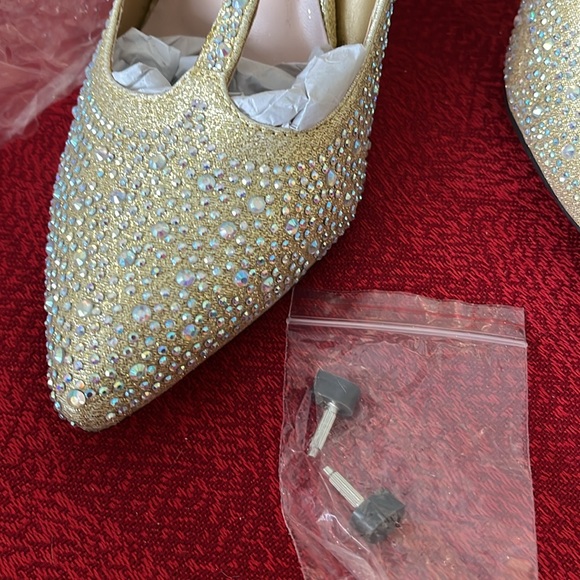 Elegant Gold Rhinestone Women's Heels - Picture 5 of 6